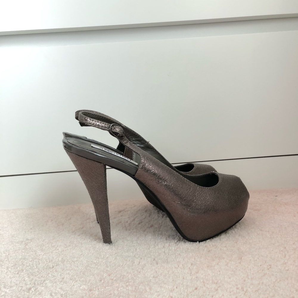 NEW Sparkly Gray Pumps